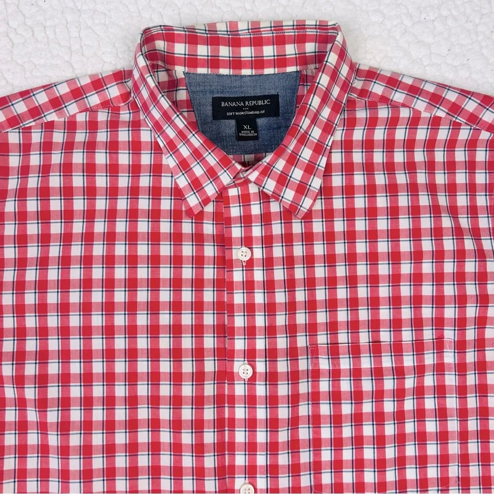Banana Republic Soft Wash Standard Fit Shirt Men's XL Red White Plaid Pocket
